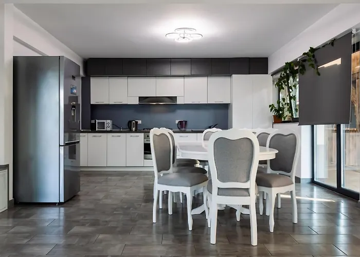 בית הארחה Pensiunea Grand